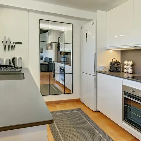 Portugal With Pool & Mountain View Villa