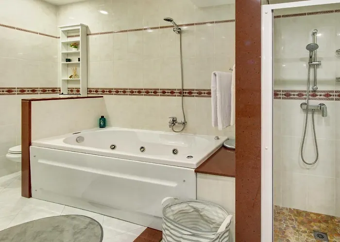 Villa Portugal With Pool & Mountain View Lloret de Mar