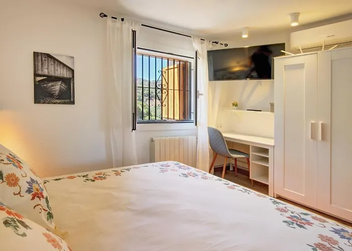 Willa Portugal With Pool & Mountain View Lloret de Mar