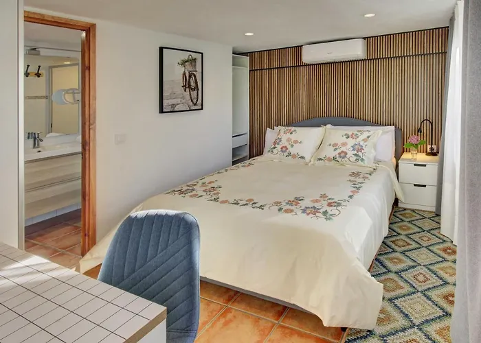 Willa Portugal With Pool & Mountain View *