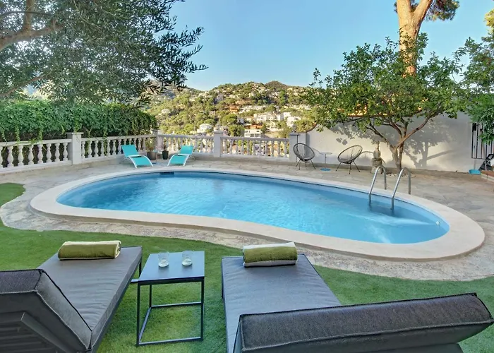 Villa Portugal With Pool & Mountain View Lloret de Mar