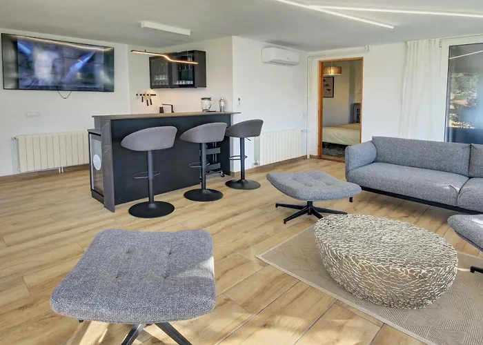 Portugal With Pool & Mountain View Villa *